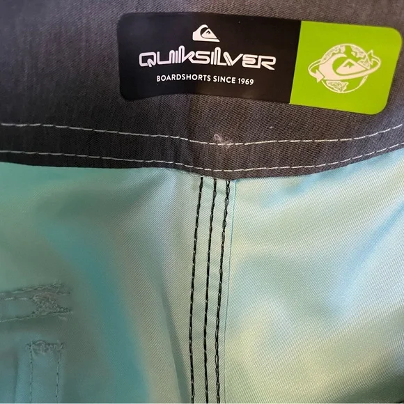 Quicksilver boys board shorts NWOT - Picture 4 of 7